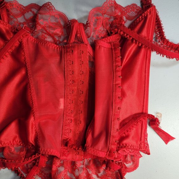 Victoria's Secret Corset Bustier Red Size 36 Garter Boned Underwire ILGWU VTG - Picture 11 of 14